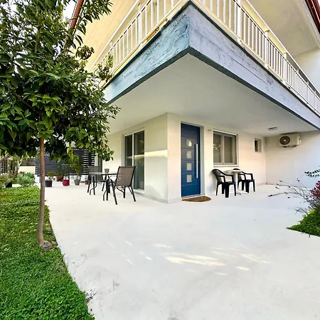 Hébergement de vacances Minimalist Seaside With Private Patio And Parking - Blue Zone Homes Olympiakí Aktí