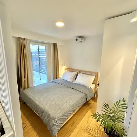 Minimalist Seaside With Private Patio And Parking - Blue Zone Homes Сasa de vacaciones