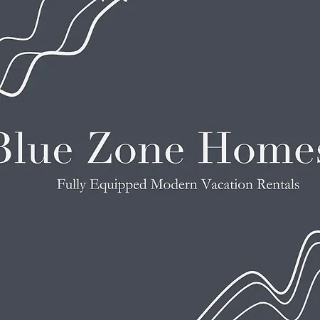 Minimalist Seaside With Private Patio And Parking - Blue Zone Homes *